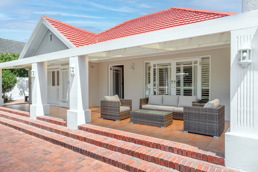 3 Bedroom Property for Sale in Bergvliet Western Cape
